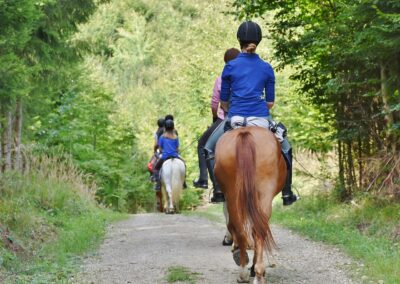 Equitation 10-13 ans