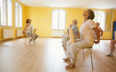 Gym douce sur chaises